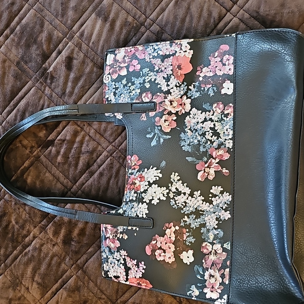 Shoulder Bag {NWT} - Picture 7 of 16